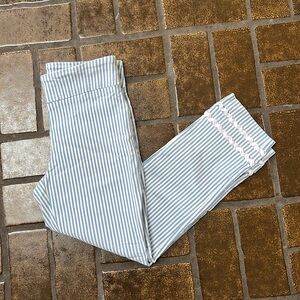Crown & Ivy Blue & White Striped Millennium Capri Pant